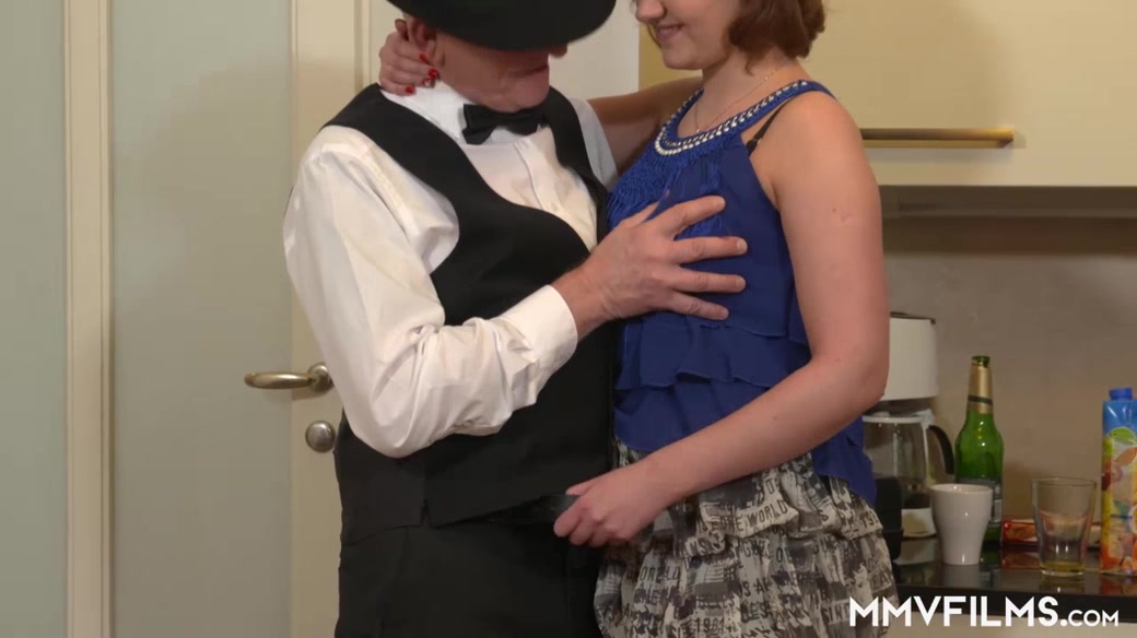 Gabriella Daniels in Busty Gabriella needs protection - MMVFilms