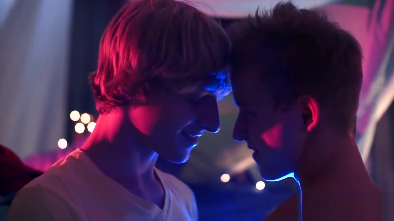 Blond Helix Twink Sleepover Hookup