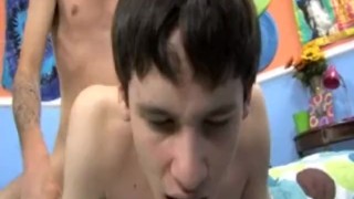 Hot Twink Shows Friend How to Pack Fudge