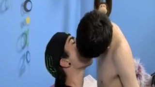 Hot Twink Shows Friend How to Pack Fudge