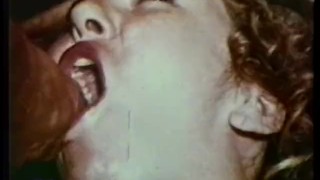 Peepshow Loops 221 70s and 80s - Scene 1