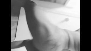 Twerking some .THIICKEMZB