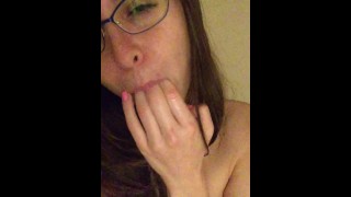 Riley Reid Cellphone masturbation video
