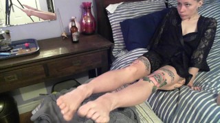 Petite Amature dabs, Oils Up Self & Shakes Bum =^.^=