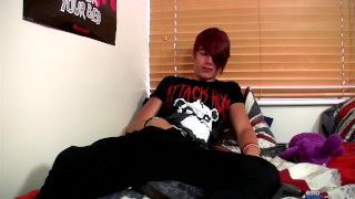 Sexy Twink jerks off on the bed