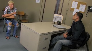 Blonde Kyle Richerds fucked his hot professor Luke Milan in class
