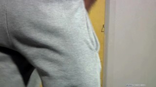 Gay boy finds a dick to suck in a gloryhole