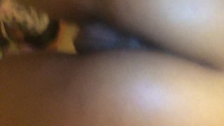 Ebony Teen Shows off that bubble butt
