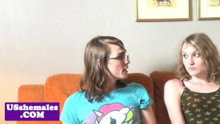 Lesbian trans amateurs spitroasting in trio
