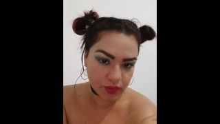 Latina caliente se masturba
