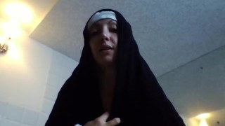 suora ruttona a più nn posso..burping nun