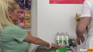 checkout chicks - Scene 1