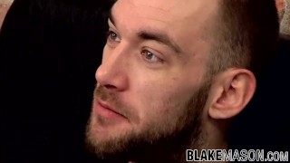 Hairy bum Lincoln Gates loves to jerk off after an interview