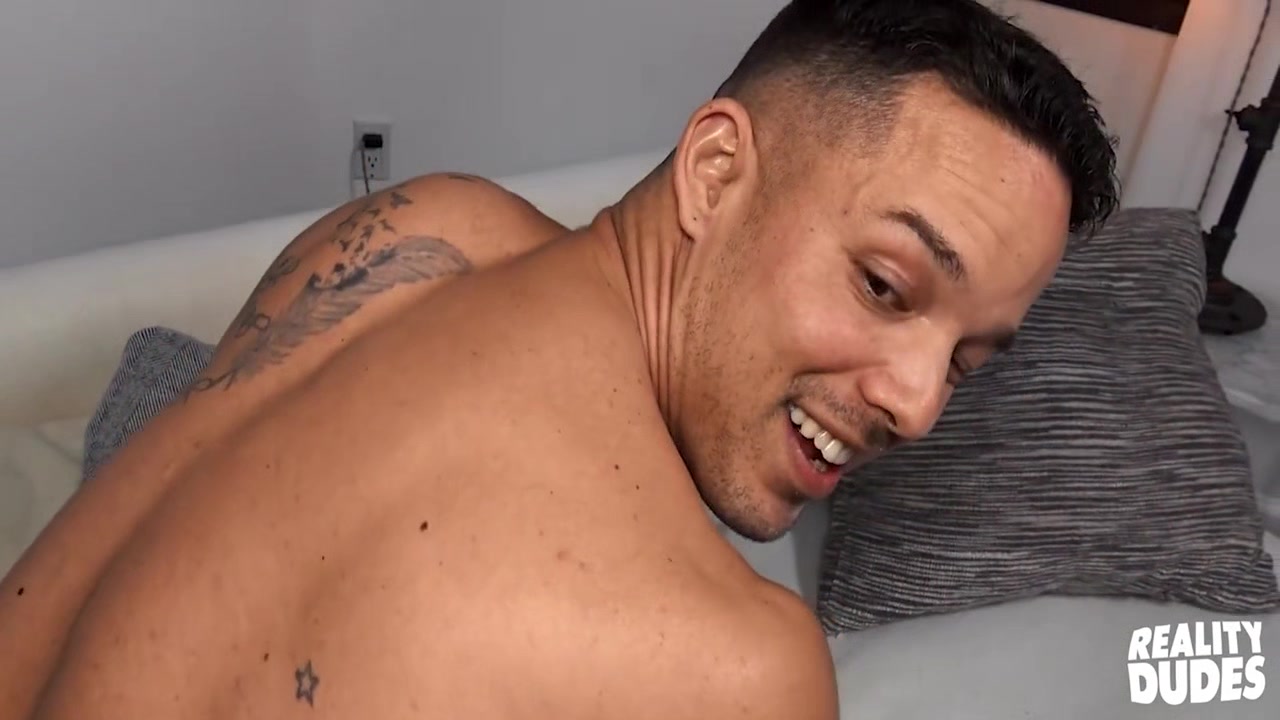 Hot Pizza Guy Nic Sahara Gets Really Interested For A Customers Cock When He Gets Offered Money
