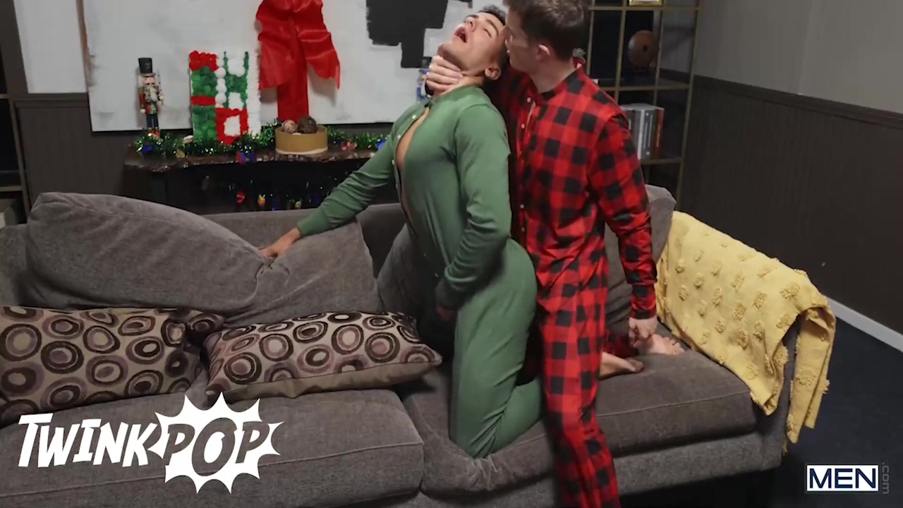 Damian Night & Jake Preston Strip Down To Suck Each Other And Fuck Till They Cum For Jolly Holiday Present