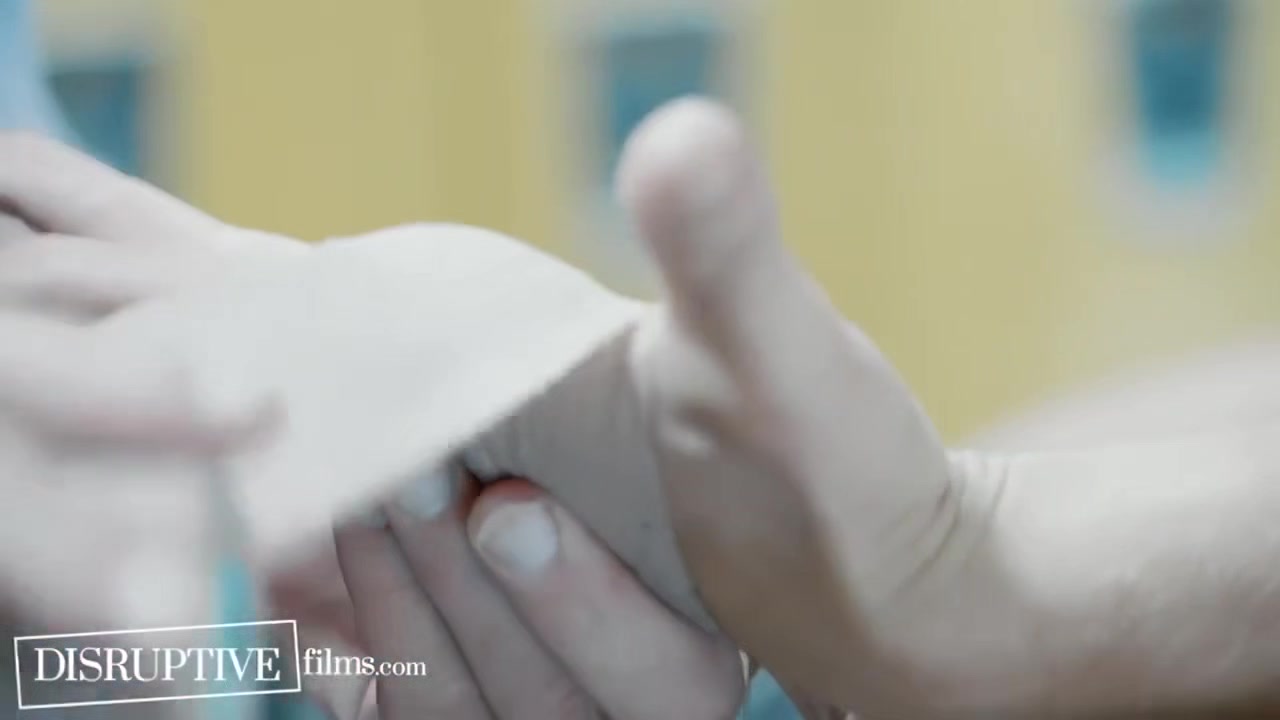 Dale Savage Helps Stepson Get Off When Hands Are Hurt