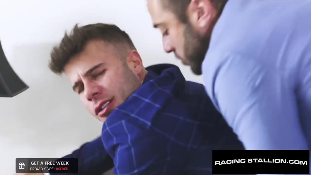 Horny Realtor Rammed By Hot Hunk - Drew Valentino Allen King