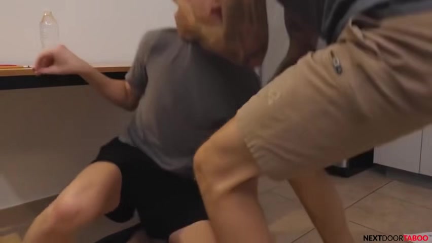 Christian Wilde And Troye Dean - And Make A Point Of Cumming Together With And