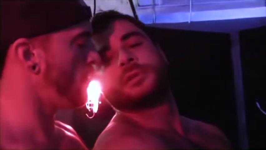 Hairy Hunk With Big Ass Gets Nicely Penetrated From