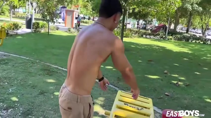 Oily Guy With A Stiff Penis Is Prepping To Get Himself Off