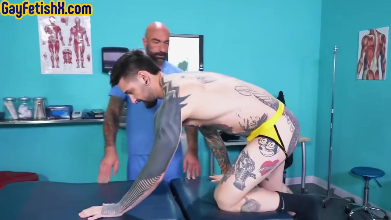 Fisting Dilf Doctor Bangs Jock In Infirmary Fisting 3so
