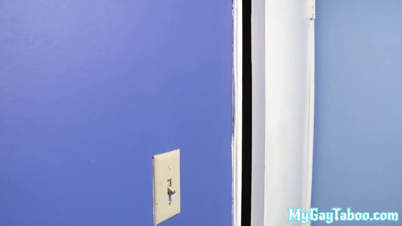 Gray Stepdad Rims And Fucks Latin Twink In Missionar