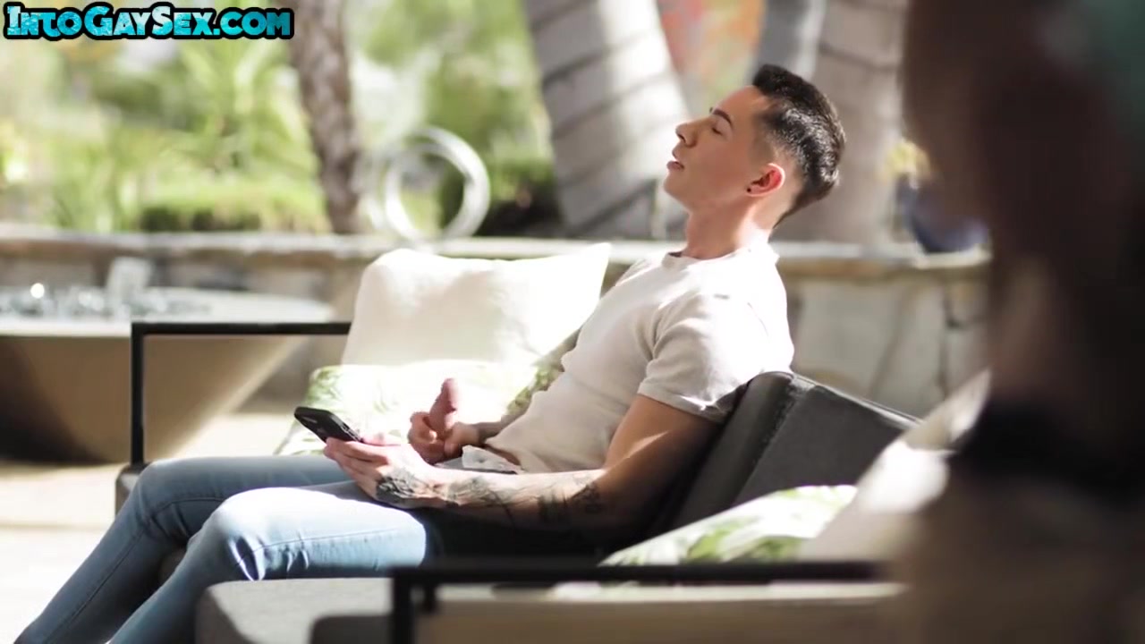 Tattooed Stud Enjoys Bareback Anal With His Bf At Home