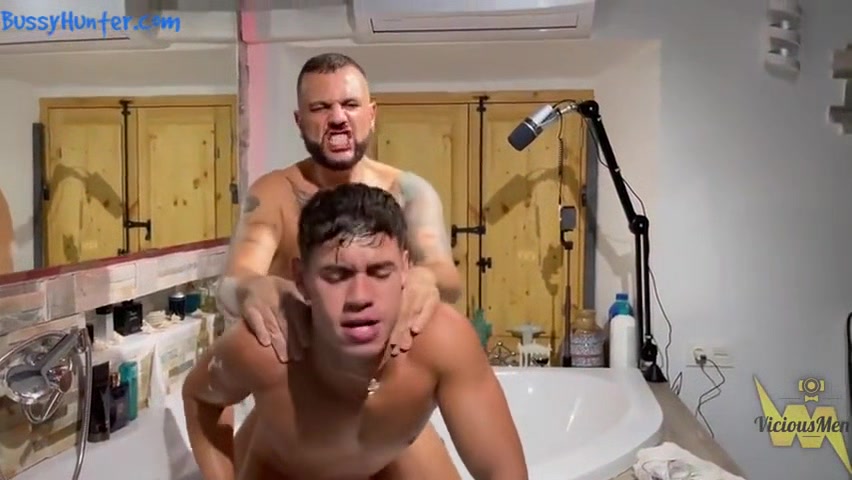 What Happened After The Jacuzzi With Oliver Hunt Viciousmen