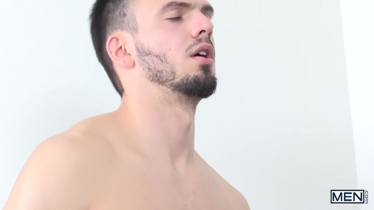 Men - Landon Mycles Seduces His Sexy Straight Roommate Jason Maddox Into A Passionate Gay Fun