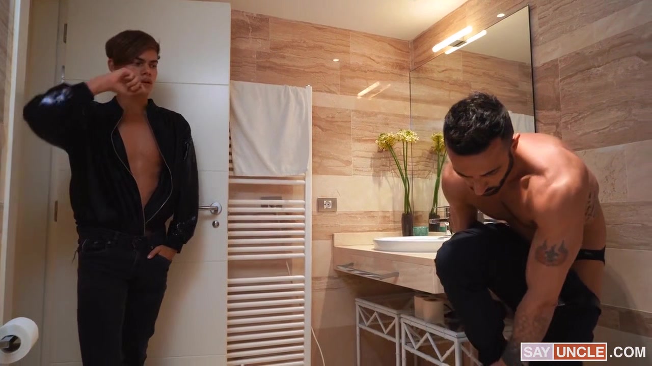 Extras - Italian Jax Thirio Nailed By Austin Ponce