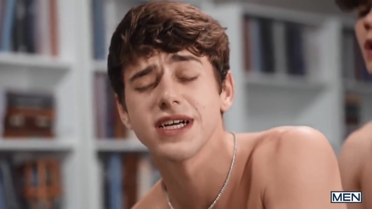 Slim Joey Mills Bareback Kissing Indoors