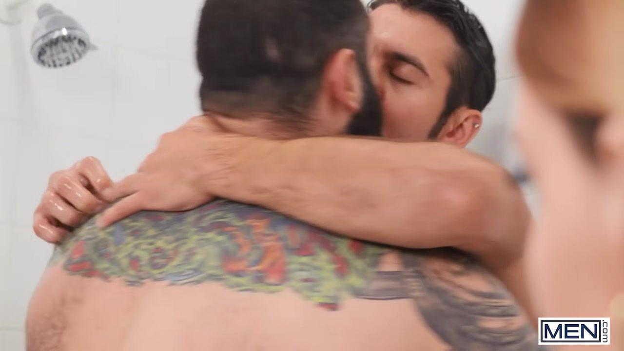 MEN - Nina Rox Sucks Dante Colle While She Gets Fucked By Muscular Markus Kage In The Shower