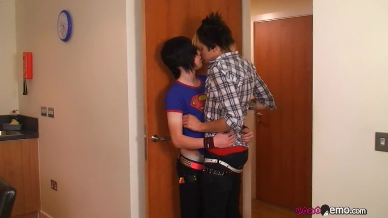 Josh Gives Drake The Kind Of Fucking He Needs - Drake Blaize & Josh Osbourne Fuck
