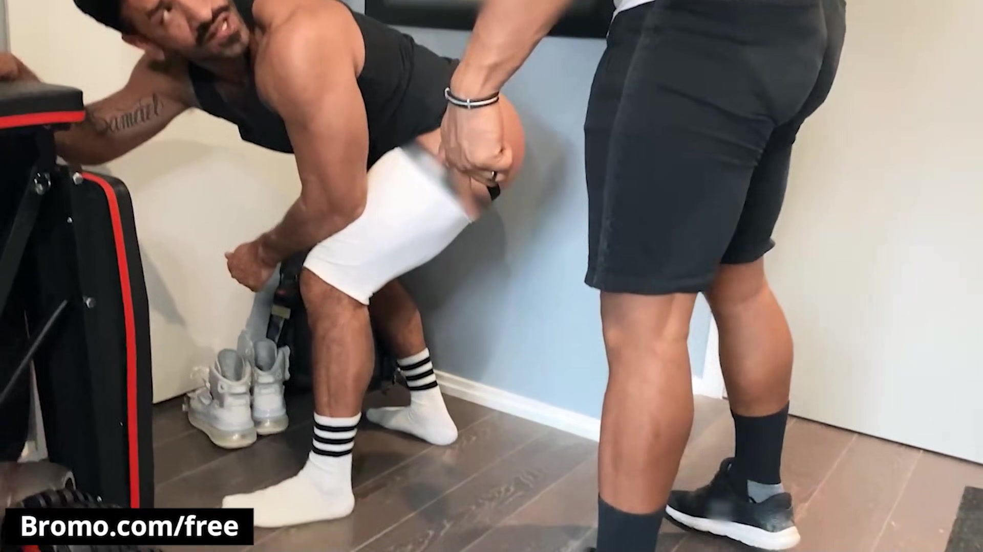 BROMO - A Post-Football Fuck Is Exactly What Muscular Dudes Jason Vario & Mateo Zagal To Relax