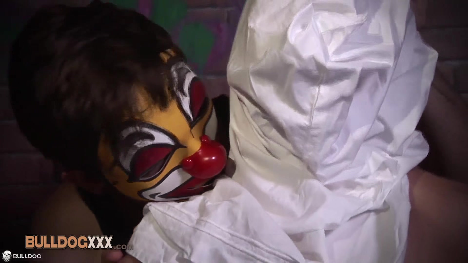 BullDogXXX.com - The Clown & Torean