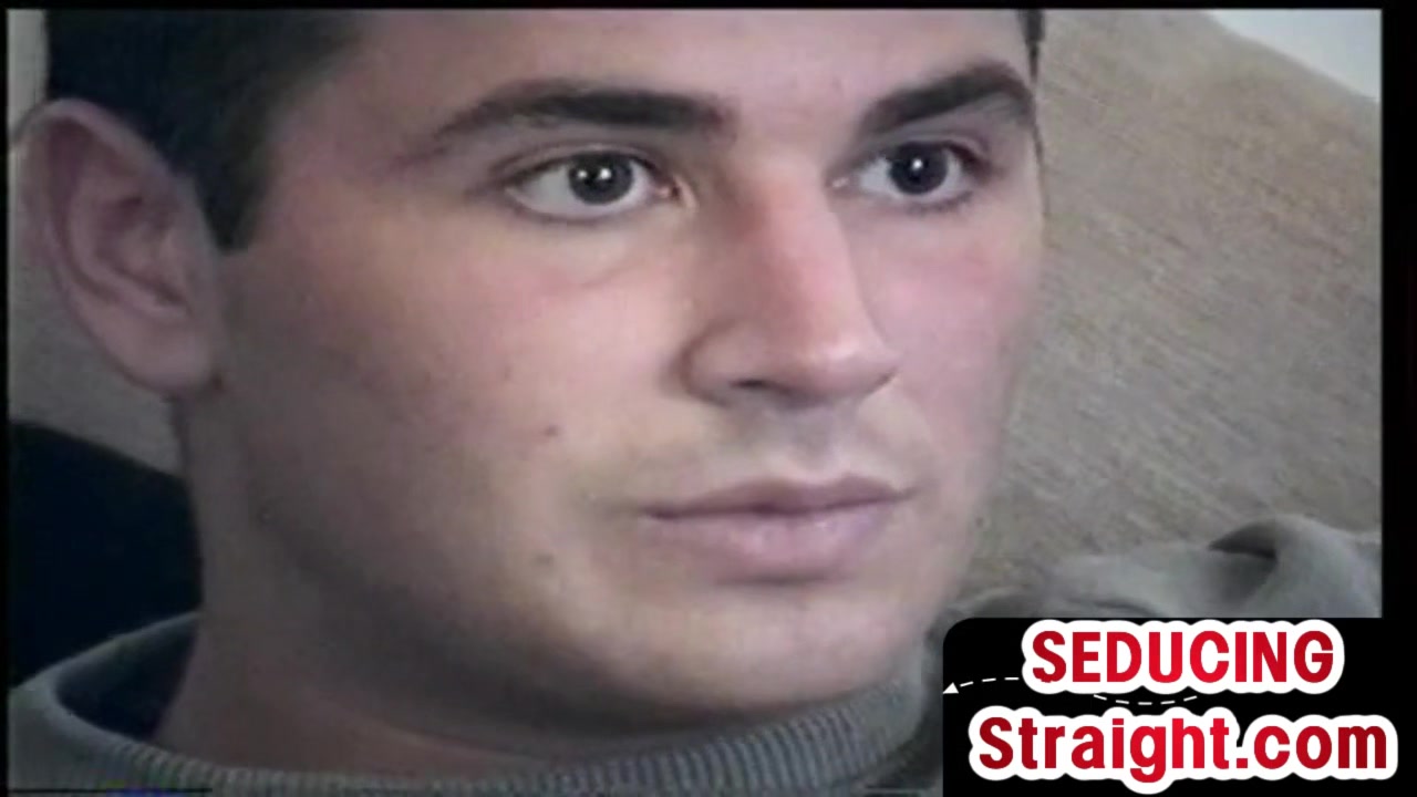 Seducing gaydaddy sucks amateur str8 stud at his home