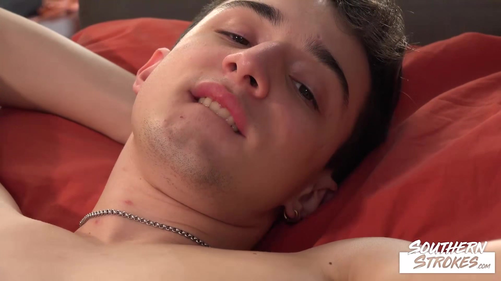 SOUTHERNSTROKES Andreas Griffin And Fran Roux POV Handjob