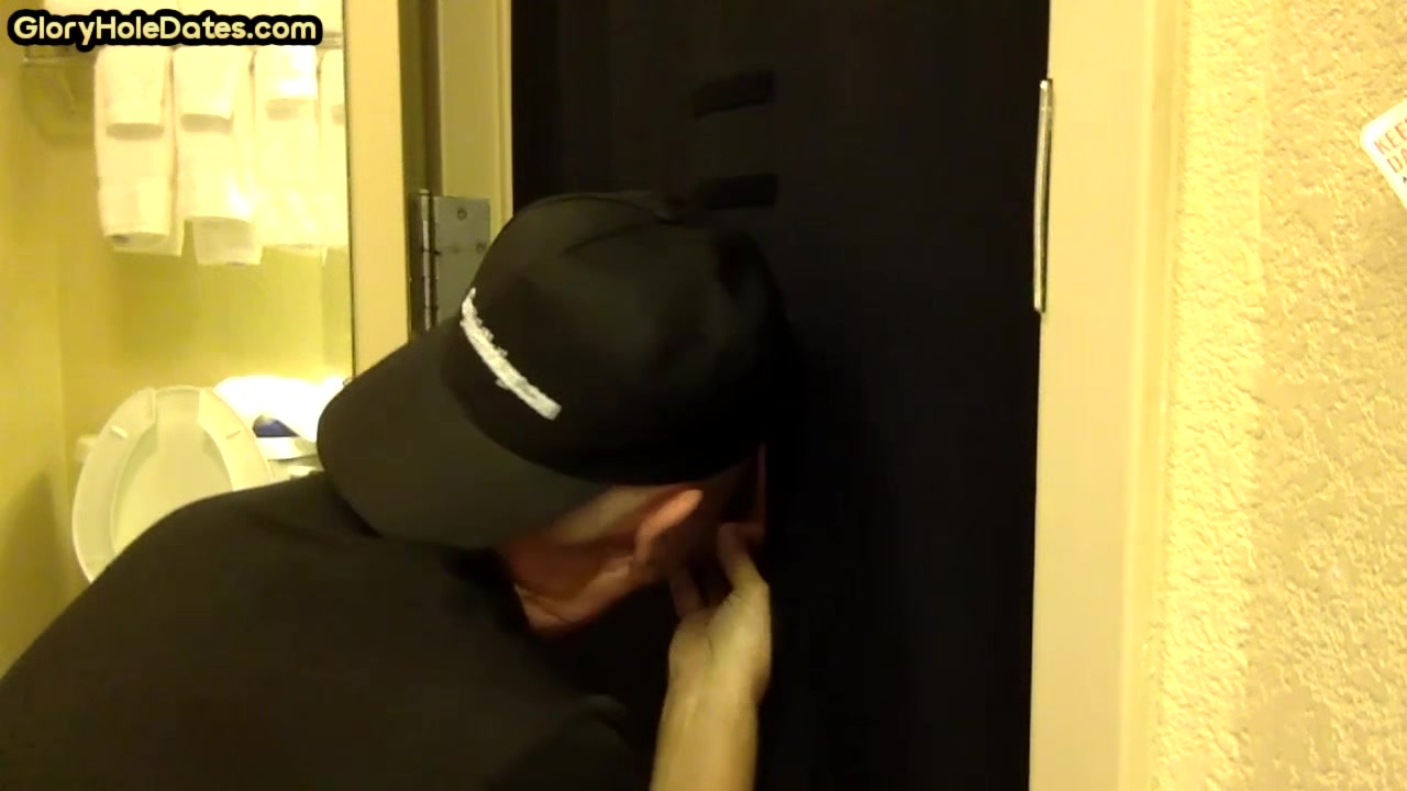 Homemade gaydaddy sucks gloryhole dick 4 cum in mouth