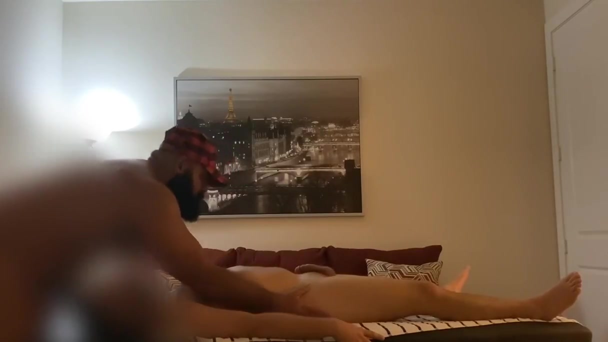 Bear Massage To A Straight Guy