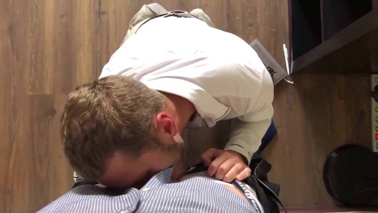 Mars Gymburger In Blowjob In The Office For Huge Dick