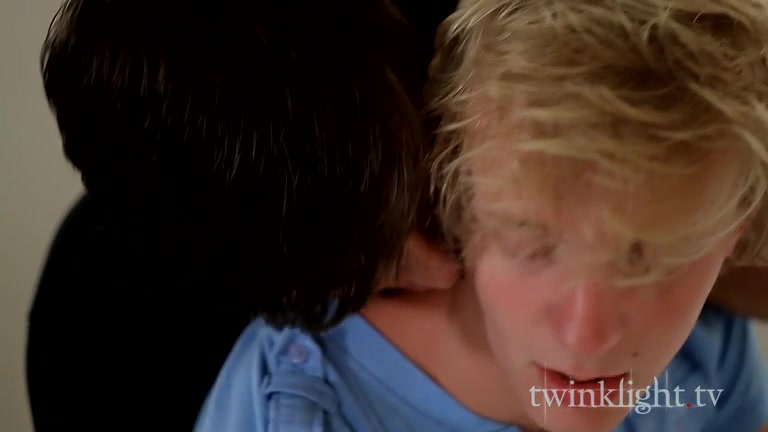 Sexy Tanner Claims Evan's Twink Ass - Evan Lee And Tanner Kinsington