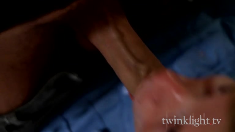 Sexy Tanner Claims Evan's Twink Ass - Evan Lee And Tanner Kinsington