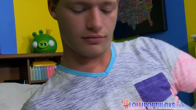 Sexy Billy Gets A Special Present - Billy London And Ryker Madison