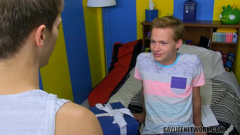 Sexy Billy Gets A Special Present - Billy London And Ryker Madison