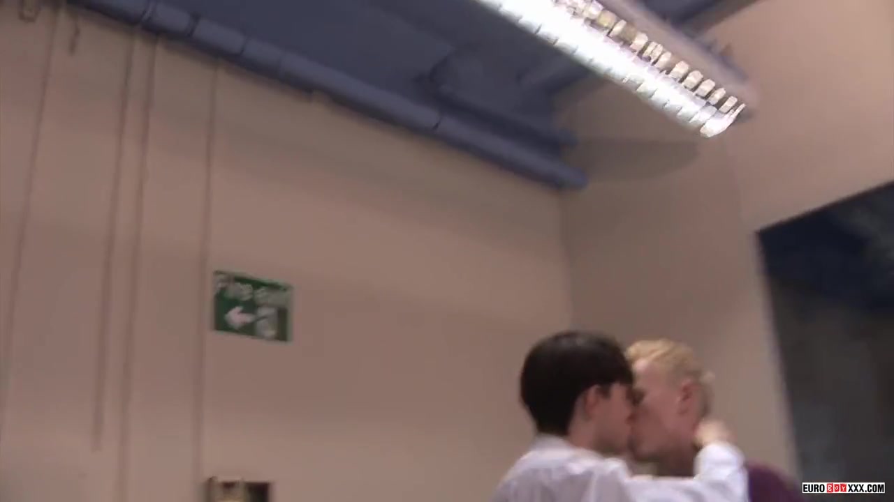 Charlie Snake And Lex Blond In Twink Seduces Adorable Office Clerk
