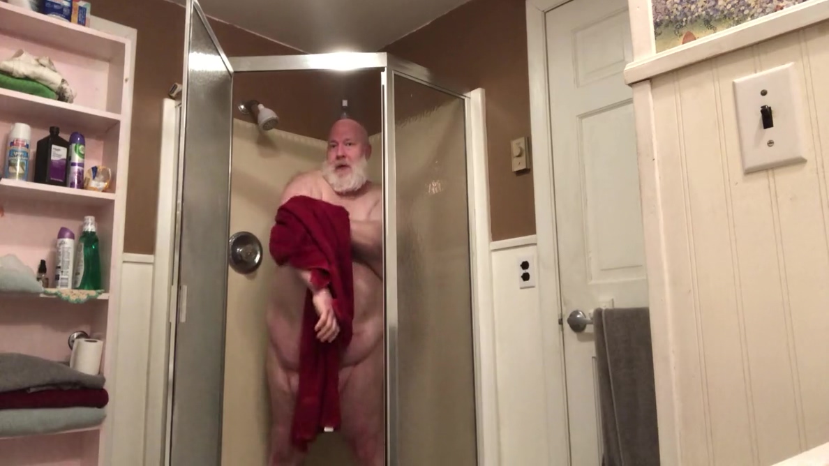 Shower Time 4 Hog