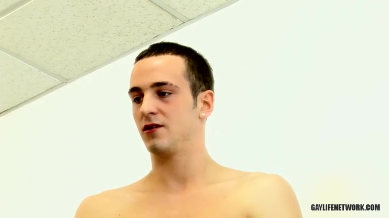 Hung Show Off Luke Gets Some Hole - Luke Desmond & Dan Daily