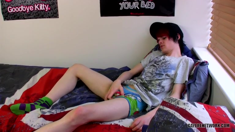Emo Twink Damien Delivers A Load - Damien Winters