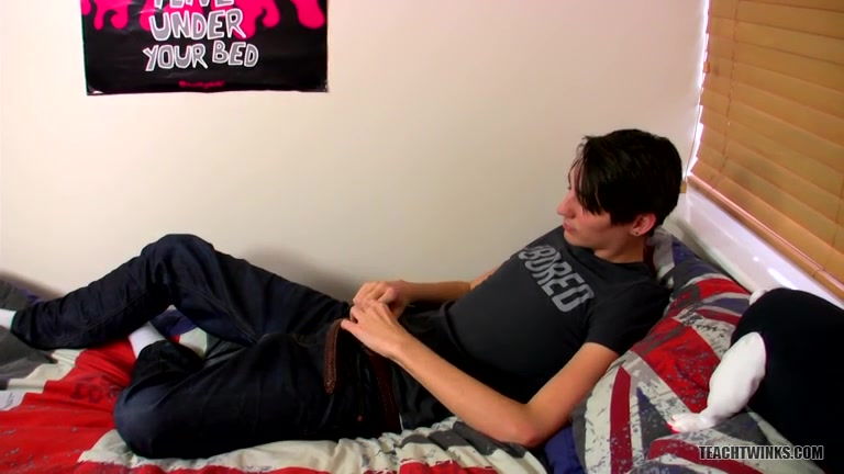 Emo Boy Shoots His Load - Kyle Dickson