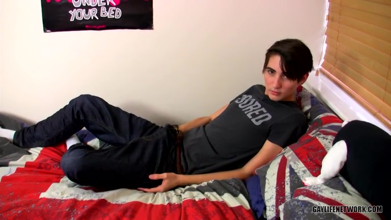 Emo Boy Shoots His Load - Kyle Dickson